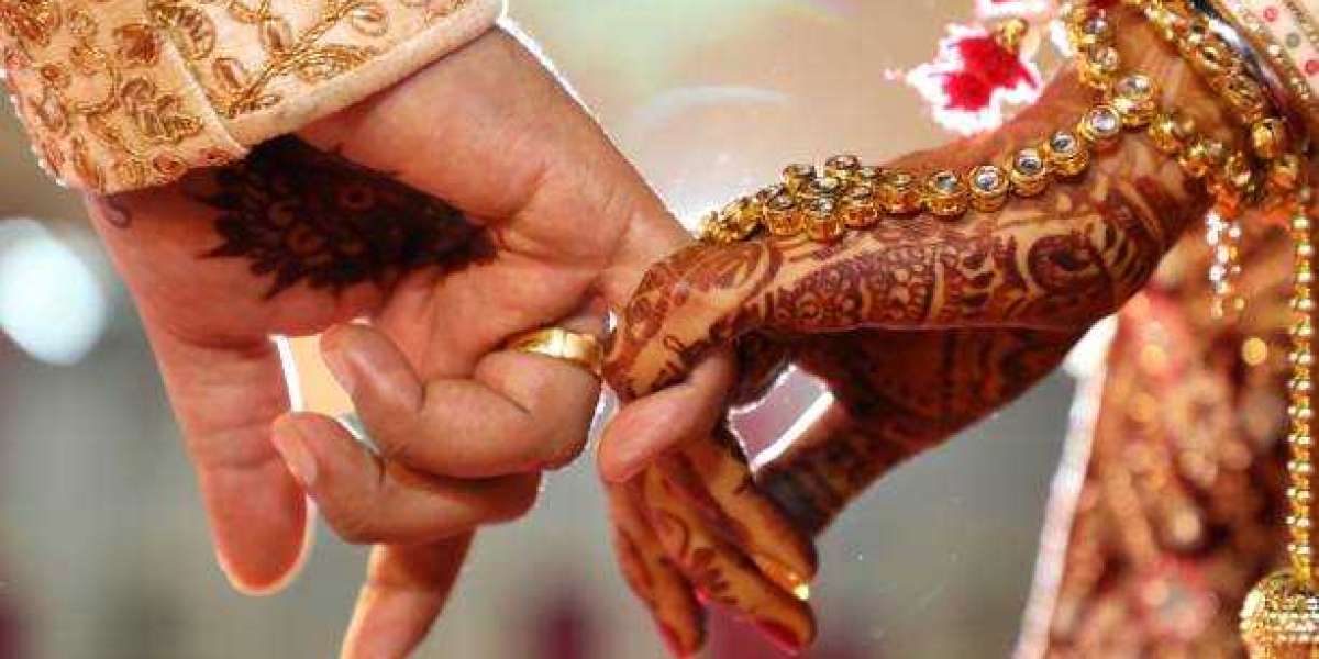 Navigating Love in the Big City: The Role of Matrimonial Agencies in Delhi